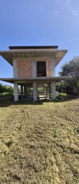 Villa indipendente al grezzo