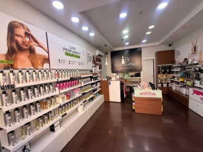 Cessione Attivit&agrave; Di Profumeria e Cosmetici