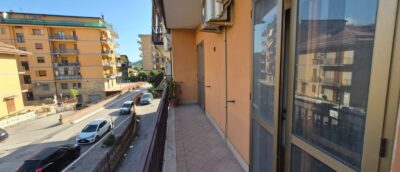 Nuova sul mercato alla frazione Piano in via Roma
