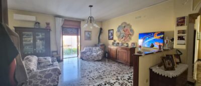 NUOVO INCARICO IN ESCLUSIVA! 🏢 BELLIZZI CENTRO &ndash; OCCASIONE UNICA D'INVESTIMENTO INTERO STABILE INDIPENDENTE SUI 4 LATI CON GIARDINO EDIFICABILE