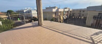 NUOVO INCARICO IN ESCLUSIVA! 🏢 BELLIZZI CENTRO &ndash; OCCASIONE UNICA D'INVESTIMENTO INTERO STABILE INDIPENDENTE SUI 4 LATI CON GIARDINO EDIFICABILE